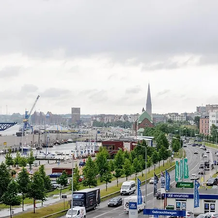 Ibis Am Stadthafen Росток