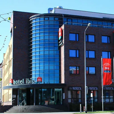 Ibis Am Stadthafen Готель Росток